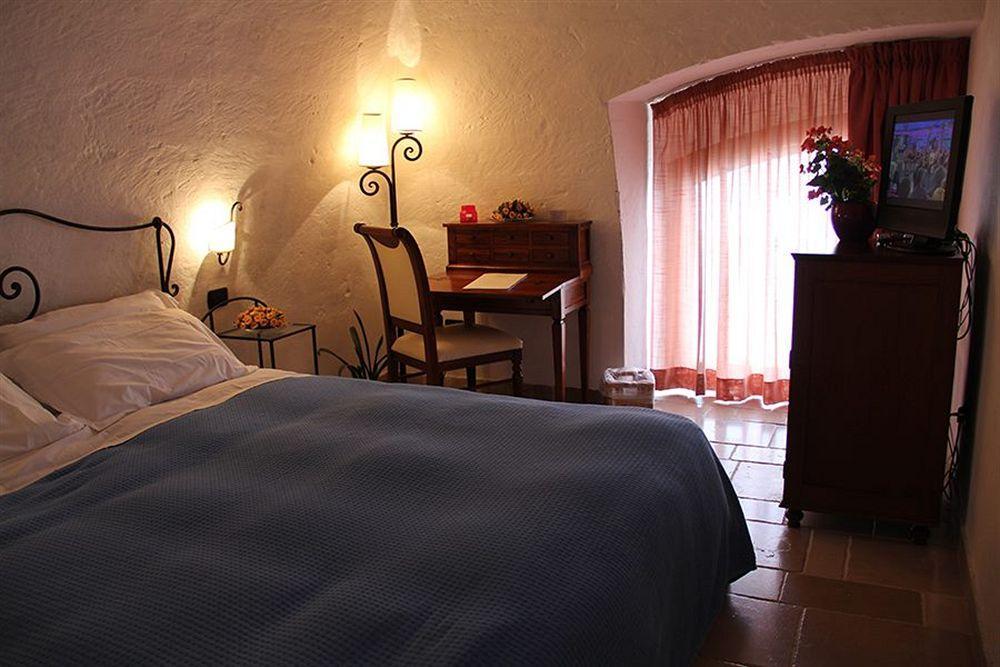 Hotel Masseria Fortificata Donnaloia Monopoli Dış mekan fotoğraf